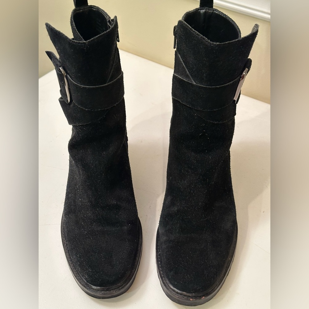 CALVIN KLEIN black suede boot it’s in height 9” from top to bottom of heel